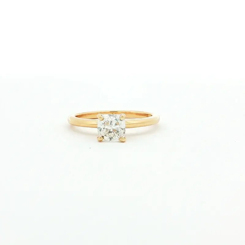 14k yellow gold Cushion Solitaire engagement ring, I, VVS2
