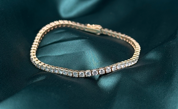 Lab-Grown Diamond Bracelets