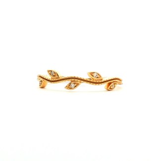 14k yellow gold leaf accented wedding band