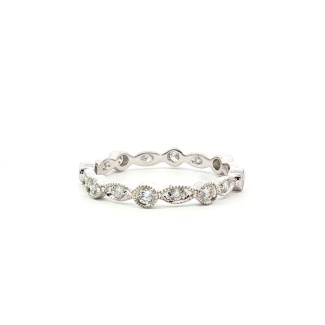 18k white gold stackable wedding band