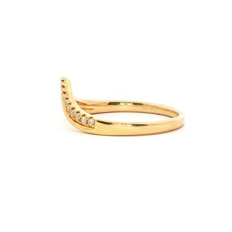 14k yellow gold chevron wedding band