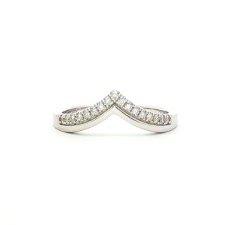 14k White Gold Diamond Chevron Wedding Band