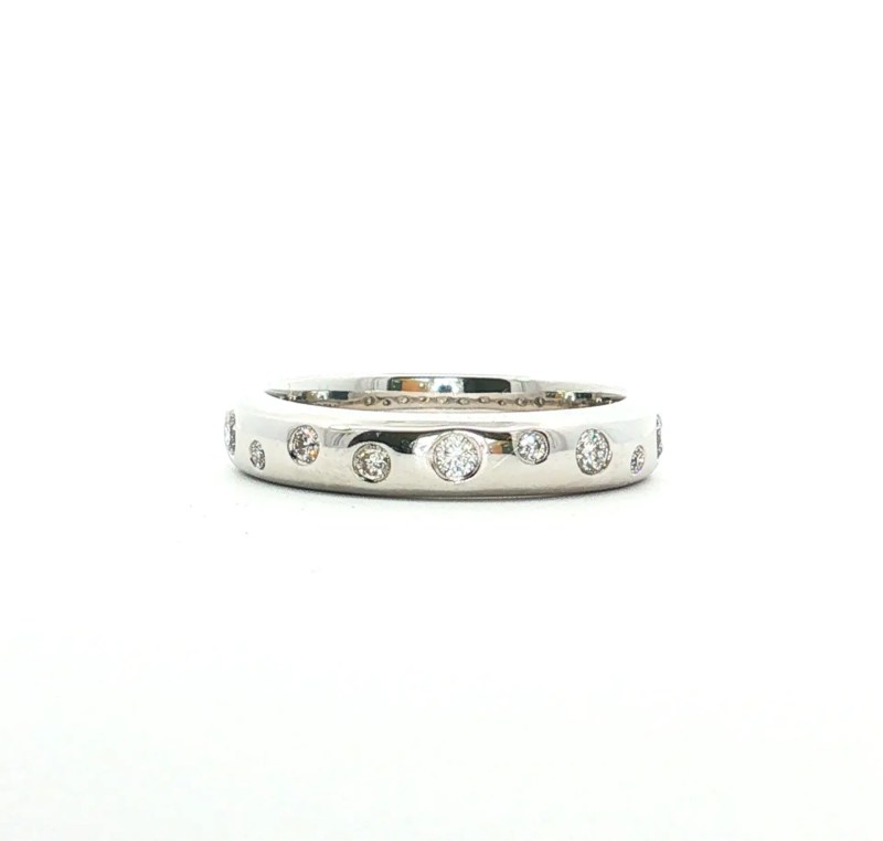 14k white gold diamond wedding band