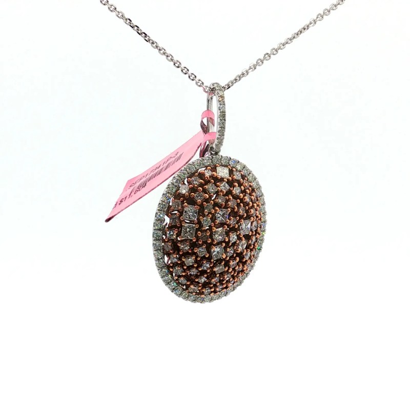 18k White Gold Oval-Shaped Diamond Pendant