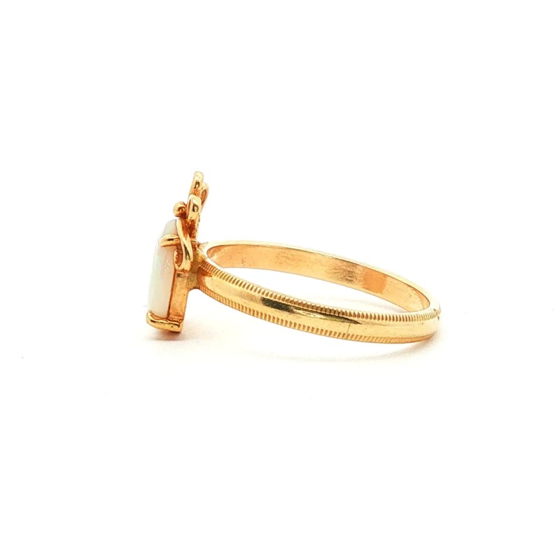 Estate 14k Yellow Gold Opal Ring