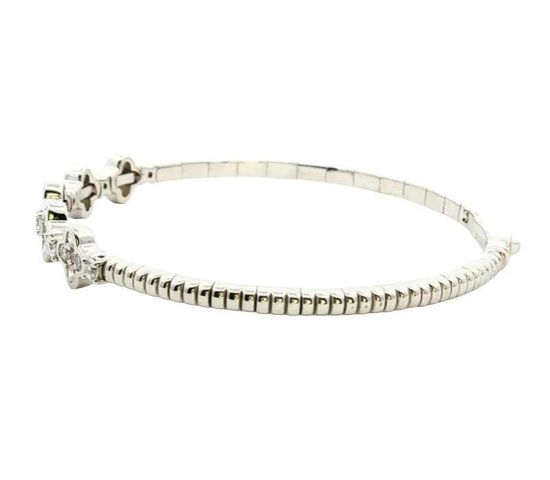 Sterling Silver Lab Diamond Classic Clover Flex Bangle (1.45ctw)